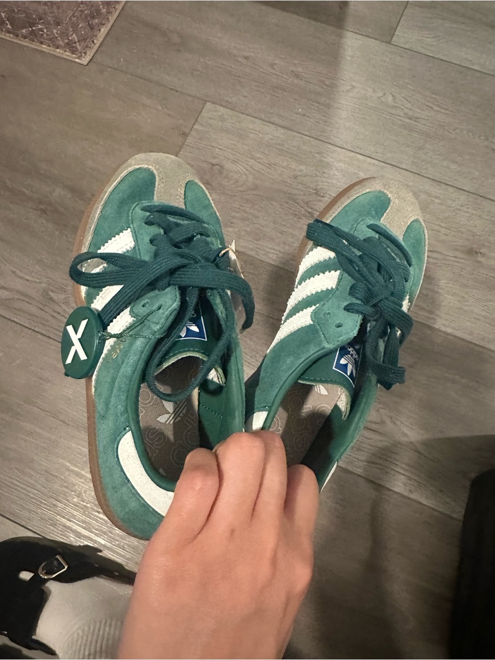 adidas SAMBAS brand NWT! Green Suede Sneakers with White Accents - Picture 2 of 5